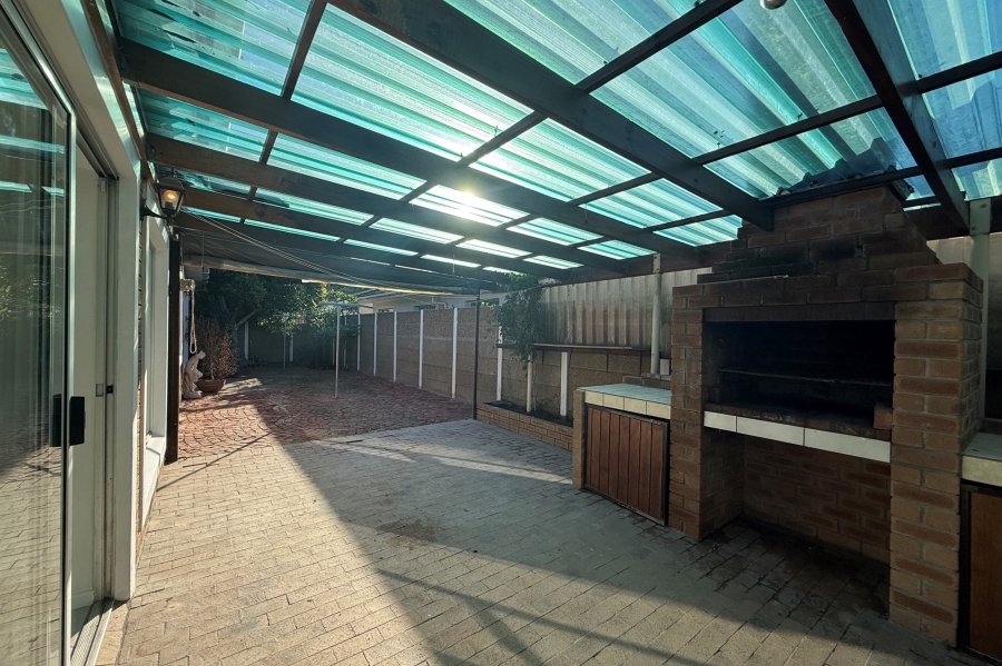 3 Bedroom Property for Sale in Tijgerhof Western Cape